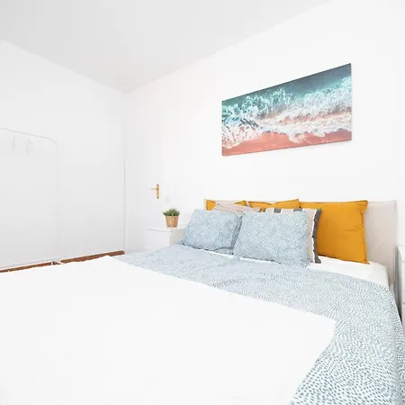 Flat With Terrace * Sant Salvador